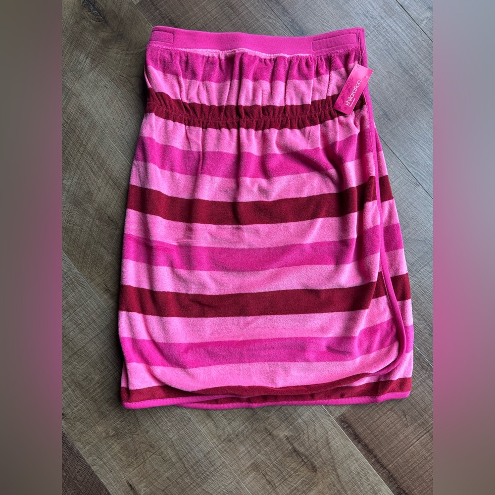 Xhilaration Pink Stripe Wrap Robe